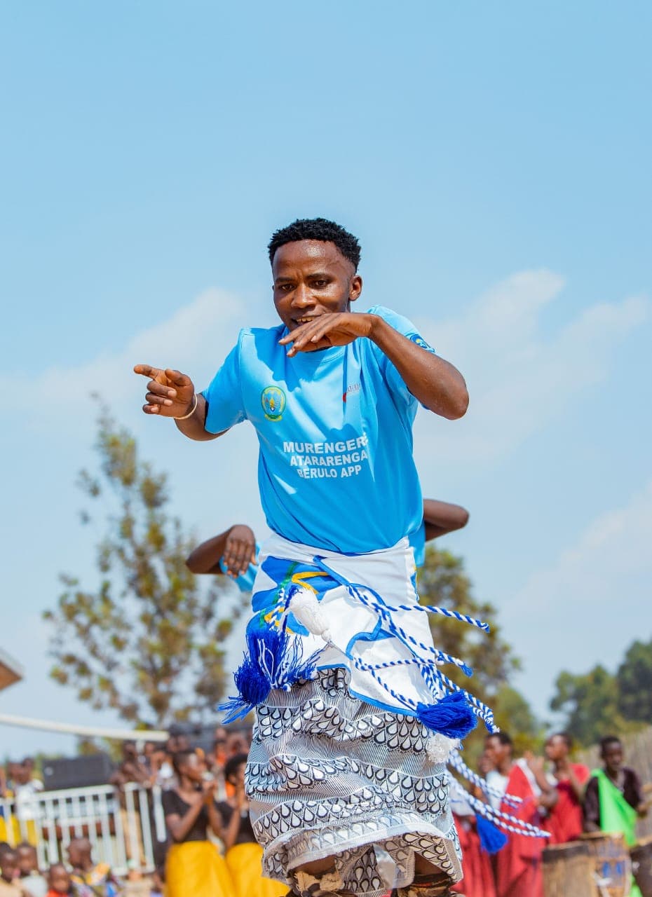 Murengere Atararenga — community and team